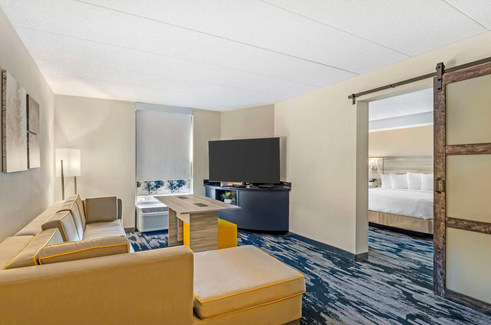 Best Western Plus Beckley Inn Экстерьер фото